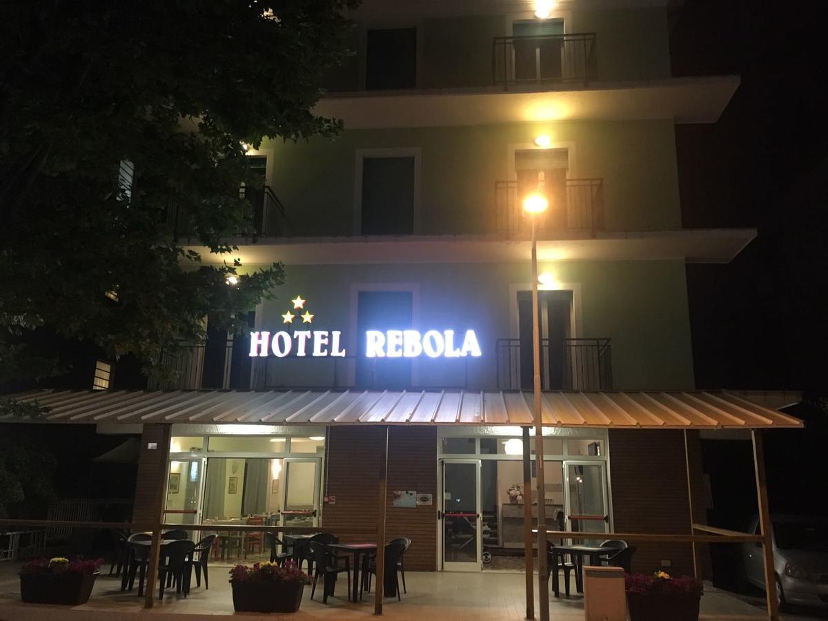 Hotel Rebola リミニ エクステリア 写真